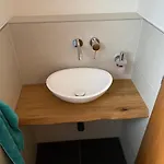 Apartment Spring *